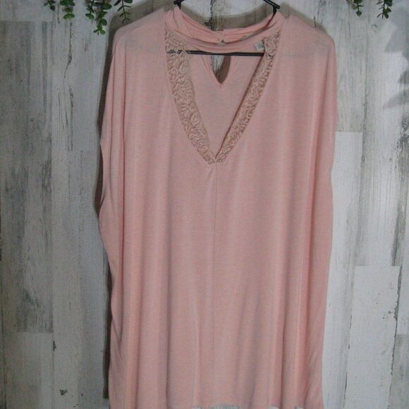 NWT Sejour Key Hole Top - Picture 2 of 6
